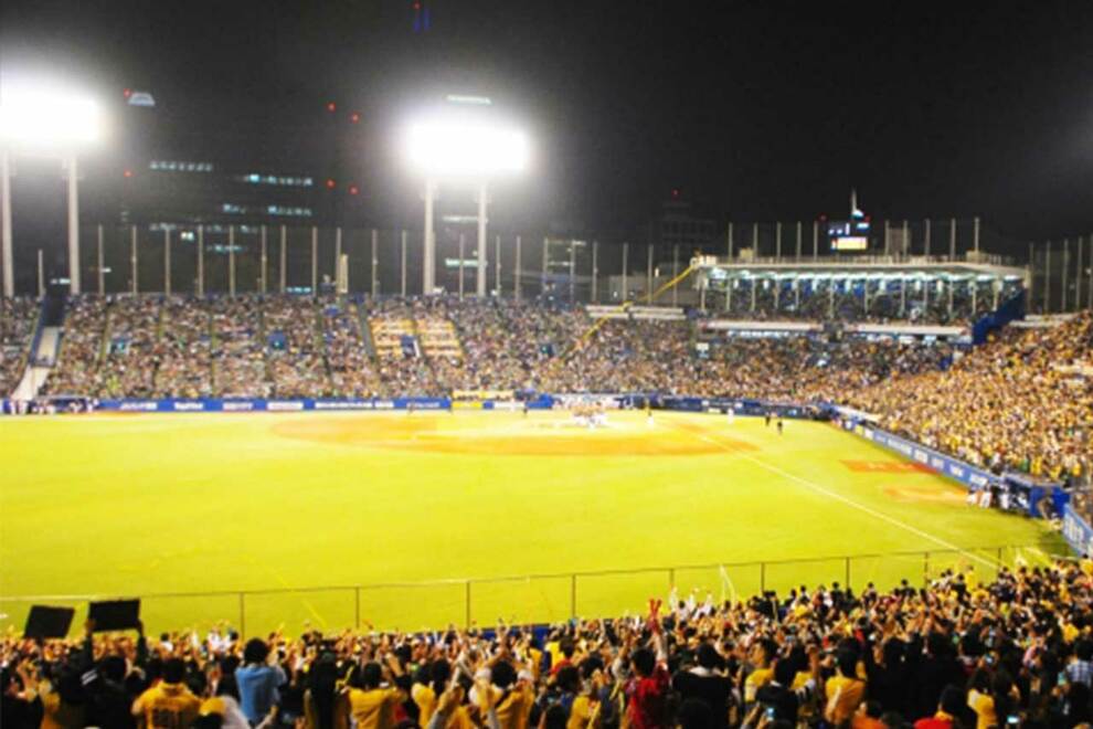 《東京ヤクルトスワローズ》野球少年への配慮なし、シャンパン&元キャバ嬢のイベントを土壇場中止!崩した…