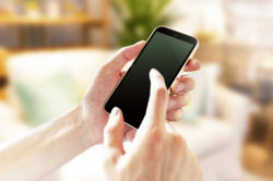 《年間数万円の節約も》スマホ代が高い本当の理由とは? ITジャーナリストが教える“請求書チェックから始める”料金見直しの3ステップ