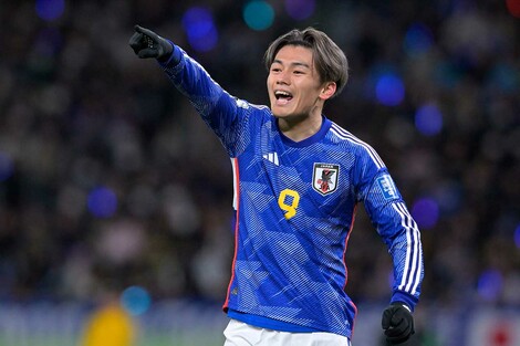 《サッカーW杯》日本代表・上田綺世が“父の日”に2発!エースを育てた鬼の父と「一緒に帰りたくなかった」少年時代