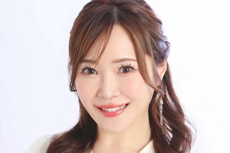 《あの占い師たちは、イマ》“スピリチュアル女子大生”として活躍・CHIEさん、明かした“レオ様”鑑定の裏側とイマの夢