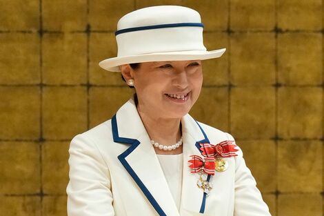 雅子さま、ロビーでの「立ち話」で「お誕生日が来週ですよね」と “サプライズ祝辞”…女子高生に見せた“母の顔”