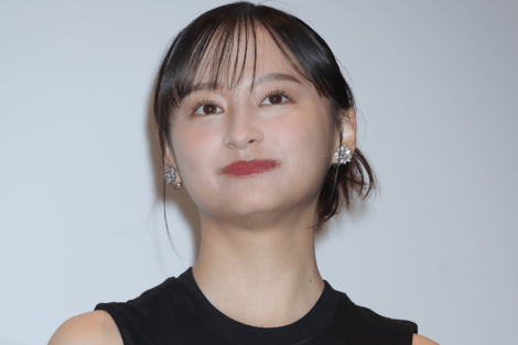 《サッカーW杯開幕》元日向坂46・影山優佳が衝撃投稿「なぜその角度?」攻めた“ショット”に期待集まる現地レポ