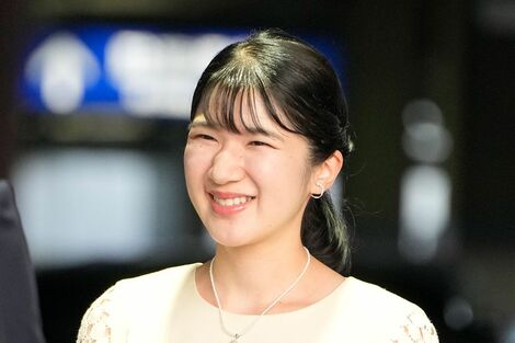 愛子さま、鳥羽水族館でラッコのジャンプ成功に発した「一発で!」のお言葉と「両親から」ににじむ“家族の絆”