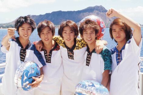 【『嵐』秘蔵ショット大公開】デビュー会見・紅白出場・休止を経て再始動…ファンと駆け抜けた「26年半の軌跡」