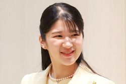 愛子さま『第57回 現代女流書展』を初訪問!目に留まった作品に「春の美しい歌ですね」滲む書への愛情と探求心