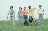 5人組新人ボーイズグループRUNIDRE《嵐に寄せすぎ》公式ビジュアルが物議…「似て…