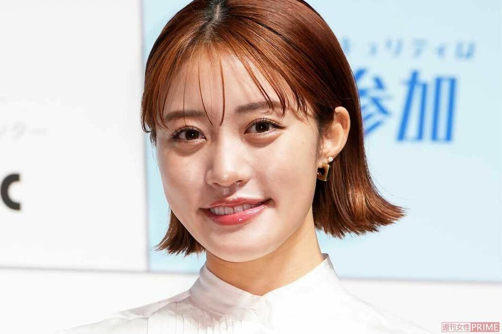 王林、“紐ビキニ”スケスケショット公開で「中見えてる」止まらぬセクシー路線の“垢抜けセレブ姿”に釘付…