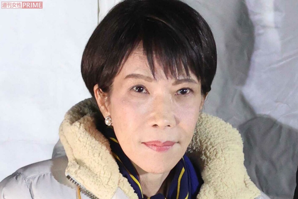 《結局、誰に手を振っているの?》高市首相の“エアお手振り動画”で露呈した広報費の“お粗末な使い方”……