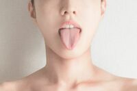 【1日5分の「舌レッチ」】“舌博士”が教える簡単“舌活”ストレッチで健康な毎日!「ほうれい線・口臭・声…