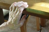 【労災認定の壁】深夜労働6連勤、倒れて救急搬送、働くシニアを苦しめる労災、認められない過酷労働のナゼ