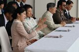 雅子さまと愛子さまの馬術鑑賞ファッションをスタイリストが絶賛する乗馬服風デザ…