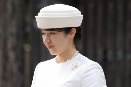 【漫画『プリンセス愛子物語』連載開始】「令和の美しさの基準を変えている」少女漫画家・折原みと氏が描く愛子さまの品格と、天皇陛下と雅子さまの強い絆