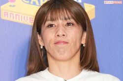 吉田沙保里、日清「カップヌードル」新CMで『城本クリニック』衝撃オマージュ、本家もノリノリ有言実行のミニスカ披露