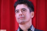 伊藤英明、クロワッサンを豪快に頬張りパンくずまみれに「AIかと思った」SNSで見…