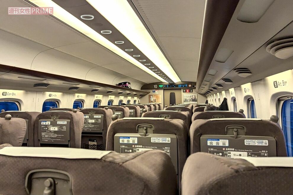 《新幹線のグリーン車で宴会》迷惑客でなく「注意した側」が移動で物議…JR西日本の見解と浮上した「禁酒席…
