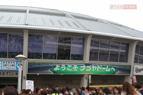 中日ドラゴンズ・井上一樹監督に早くも試練、新設のホームランウイングを《撤去しろ》順位も本塁打も最下位、投壊危機で問われる意義