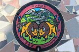 ポケモンマンホールが「パイプ椅子の下」で波紋、那覇市が“移設検討”…観光資源…
