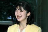 愛子さま、雅子さまの「30年前の黄色セットアップ」に〈親子2代でお似合いになる…
