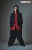 三上博史 撮影/廣瀬靖士 ヘアメイク/赤間賢次郎 スタイリング/勝見宣人(KoaHoleinc.)衣装協力/suzukitakayuki