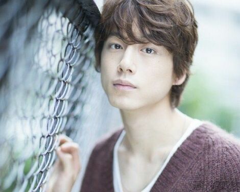 坂口健太郎、家族がテーマの映画出演で「10年後は結婚かも」《2026年9月Choice》