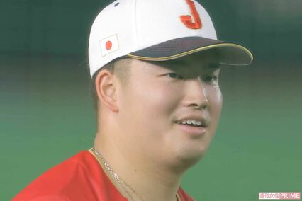 ホワイトソックス村上宗隆の“漢字ユニフォーム”が「ダサすぎる」、現地ファンが見せた“神対応”が「センスの塊」