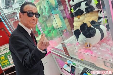 クレーンゲームが「第3次ブーム」へ!タモリのモノマネ芸人・ジョニー志村が見せる“神業”、「んなこたぁない」最新攻略法