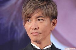 木村拓哉、吉野家『麦とろ牛』新CMで「迎え舌」封印&「とろろ嫌い」克服か?《目黒蓮かと思った》後輩と激似の指摘も