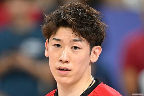 《男子バレー日本代表》ネーションズリーグ怒涛の10連勝で決勝T進出!グッズ“完売続出”も、メルカリを飛び越えたファンの「交換文化」