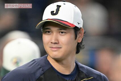 浅草寺に大谷翔平の『お~いお茶』自販機がずらり…!1400年の歴史で「初めての試み」担当者が答えた“設置後”の反響