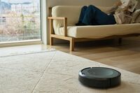 【知って楽しい雑学】掃除しても消えないホコリの撃退方法は? 掃除の順番とベストタイミングが存在